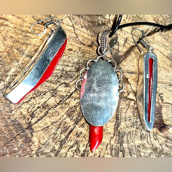 Red Coral Pendant & Earrings Set - Picture 6 of 10